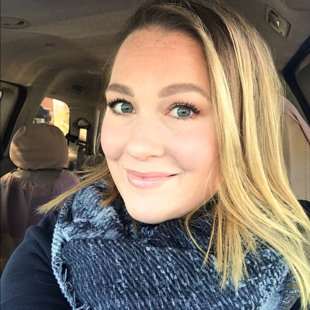 Meet your Posher, Jennie
